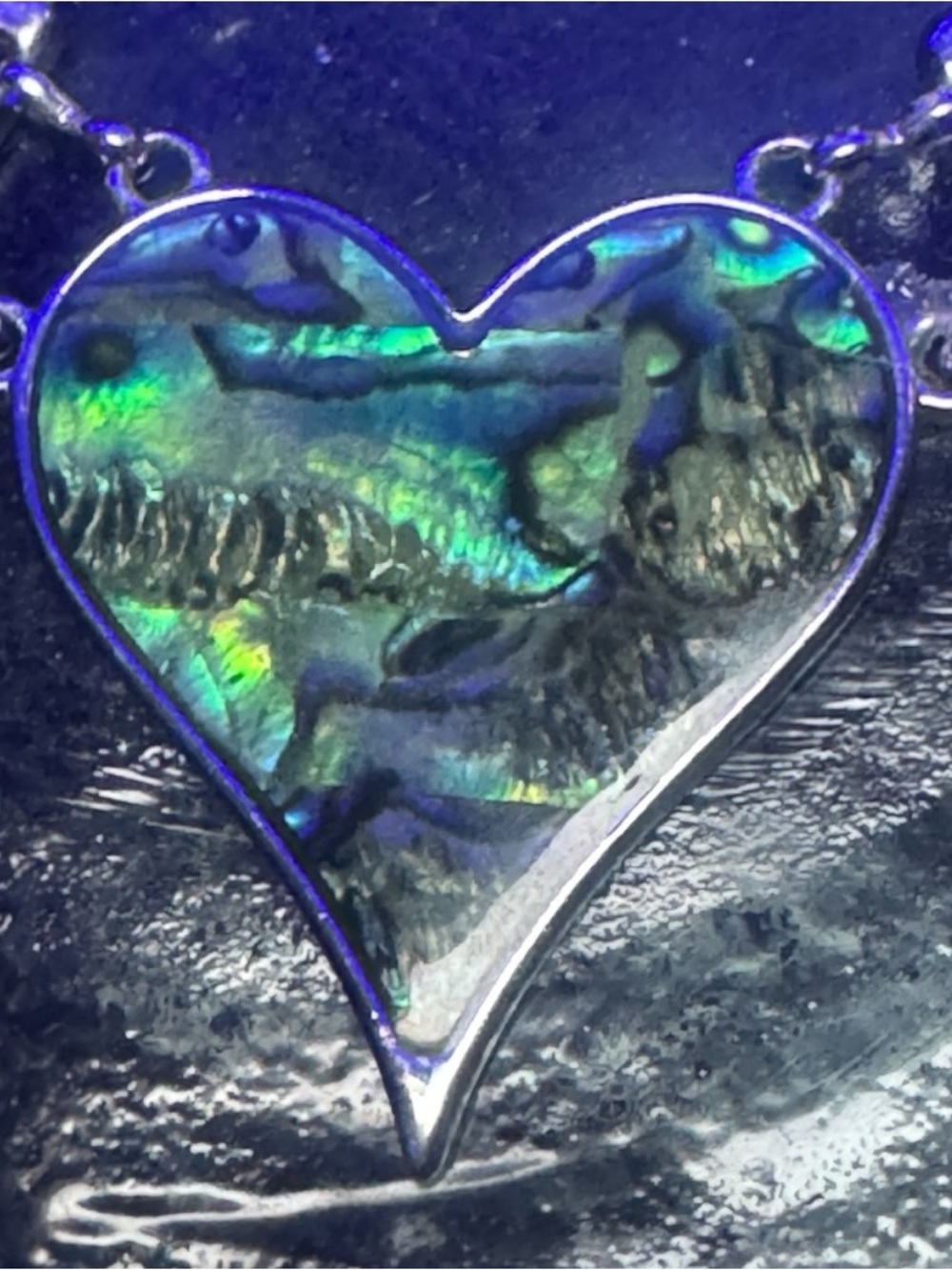 VTG Abalone Heart Pendant Necklace Iridescent Mermaidcore Ocean Hues SilverTone - Picture 5 of 8